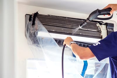 Nettoyage d'une unité de climatisation split